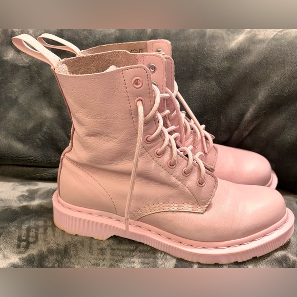 🎀 Dr. Martens 1460 Pascal Mono Pink Lace up Boots - Picture 3 of 13